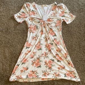 NWT Juniors no comment floral dress